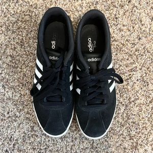 Adidas Black and White Shoes. Size 8. Excellent condition!